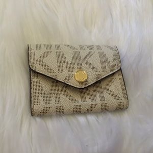 MICHAEL KORS Leather Envelope Wallet